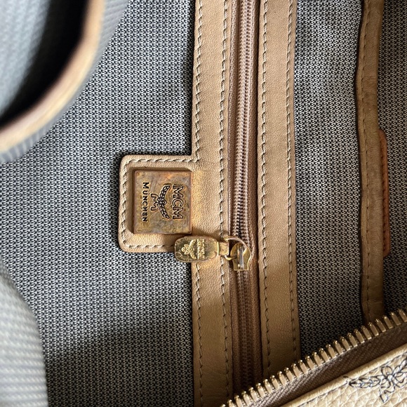 Munchen stark backpack (DESIGNER BAG) - Picture 6 of 8